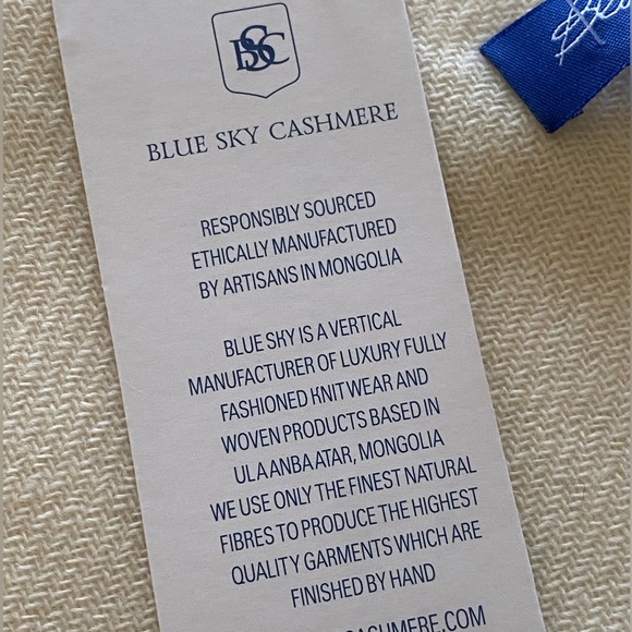 Oversized 100% Mongolian cashmere scarf Blue Sky factory - Picture 7 of 9